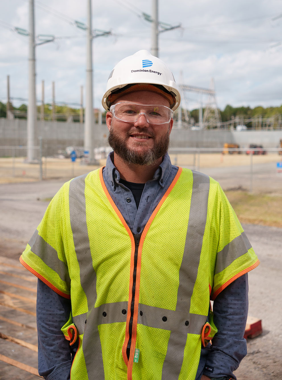 Happy Dominion employee